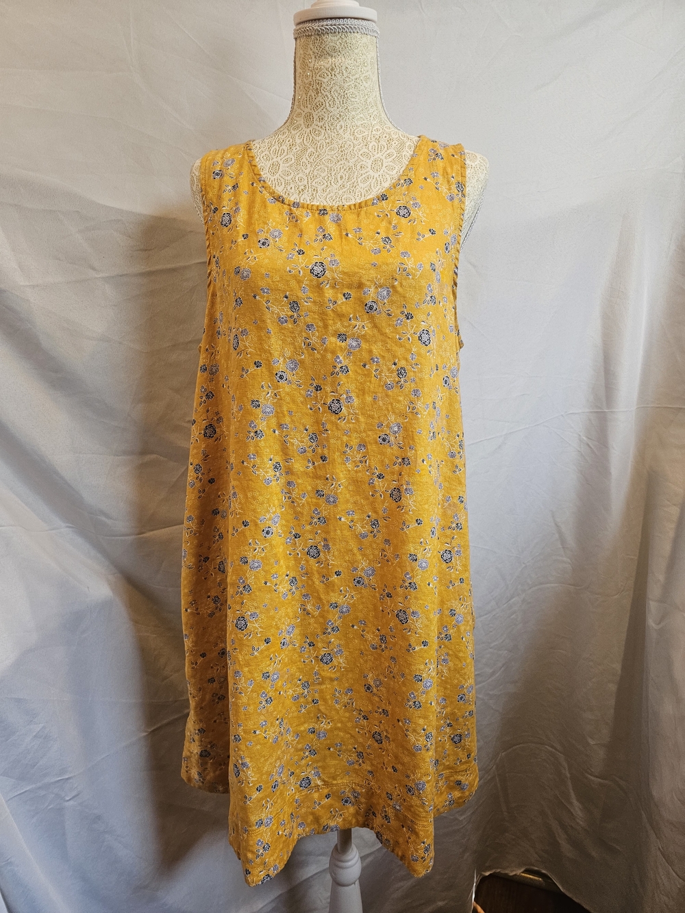 Rachel Zoe Yellow Floral Sleeveless Mini Dress With Side Pockets. Sz L